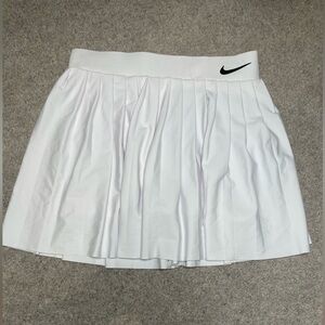 Nike Women's White Tennis Skirt